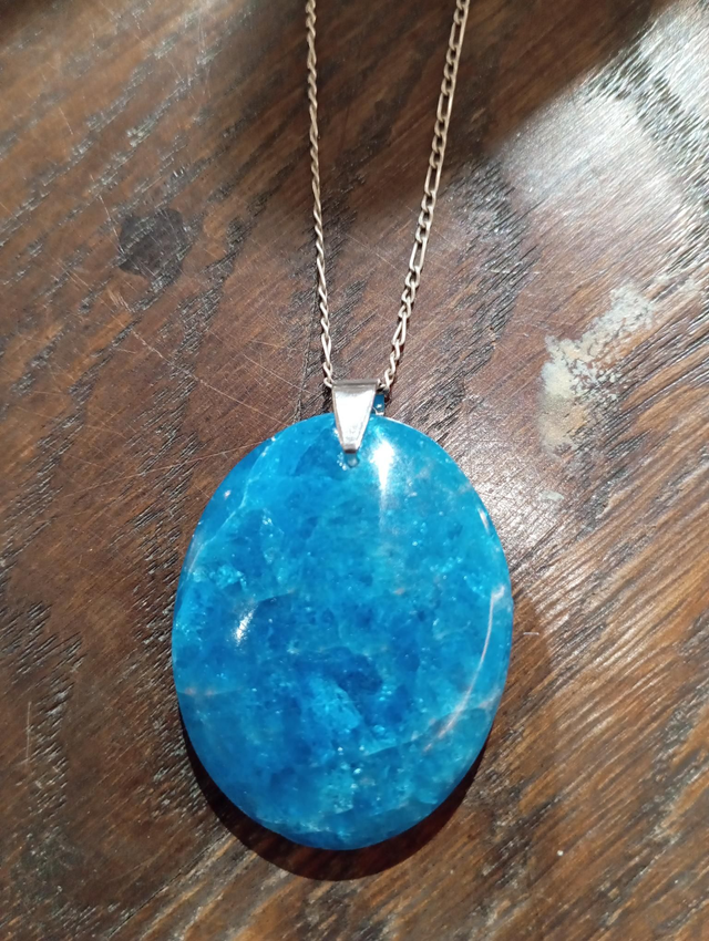 Pendentif pierre naturelle avec chaîne argent