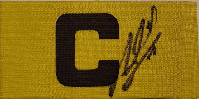 Gesigneerde aanvoerdersband van Rabiot