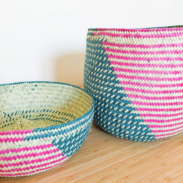 Panier mexicain avec couvercle – Vert et rose – fait main en feuille de palmier