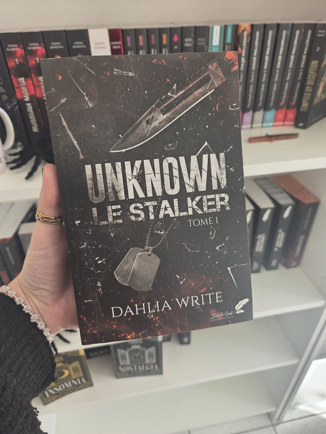 Unknown le stalker - T01