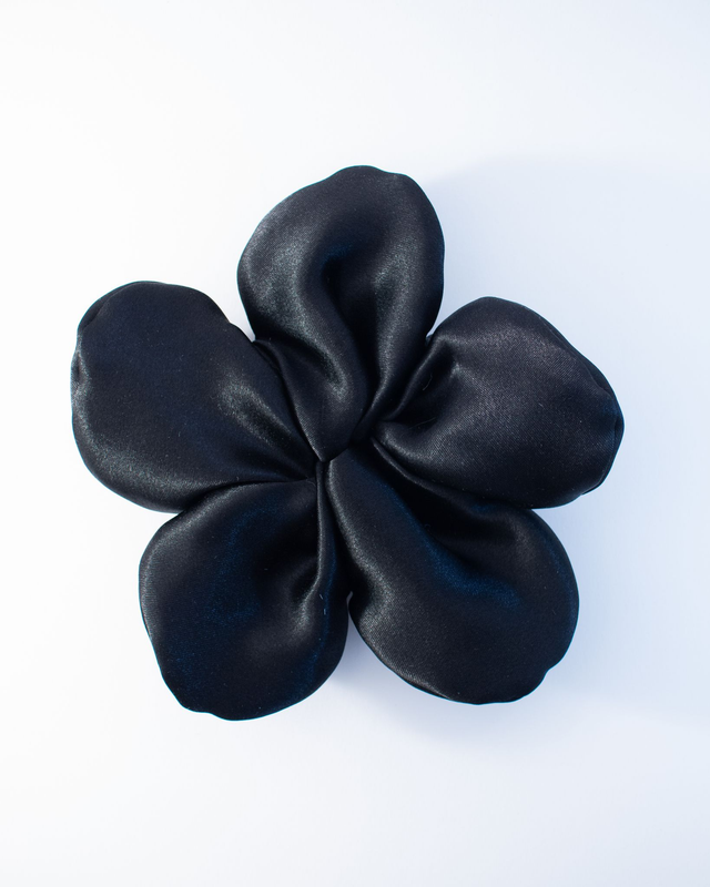 Scrunchy Fleur – Satin noir