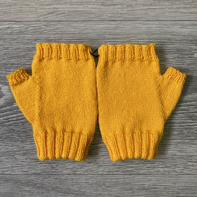Hand-Knit Fingerless Mitts