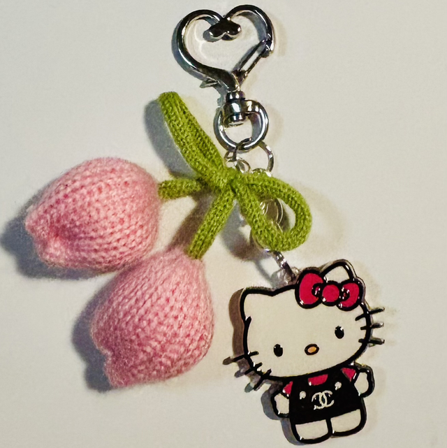 Hello Kitty &amp; Tulips Keychain designer detail 2 designs