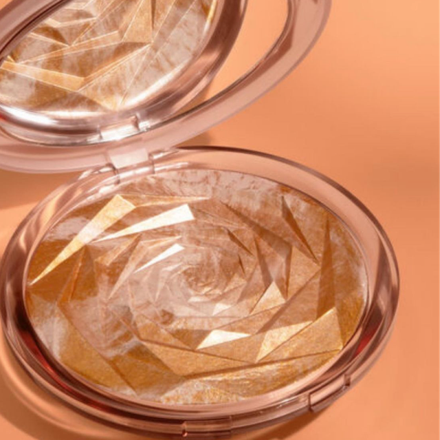 Highlighter By Huda Beauty