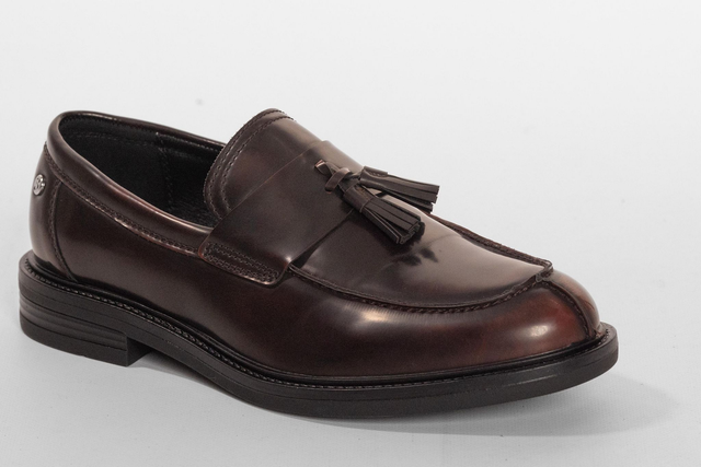 MOCASSINO LUCIDO CON NAPPINE