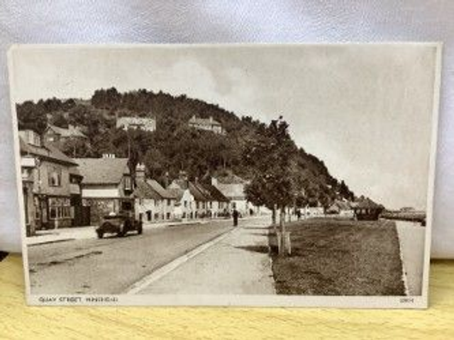 Quay Street, Minehead, Somerset, vintage unbranded no.20834 postcard. Our Ref No R523 £2.50