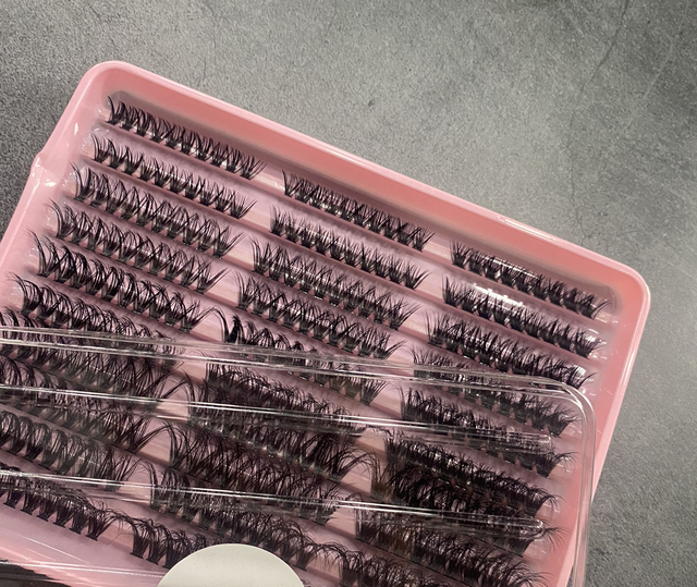 XL Boo Lash Clusters 