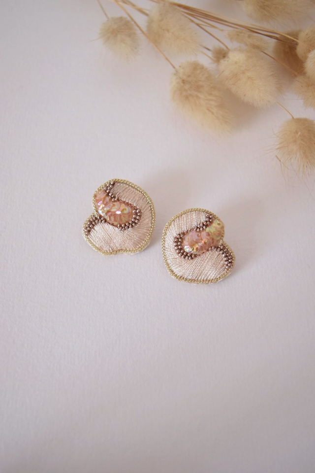 Boucles - ZESTE - Vanille douce et irrésistible.