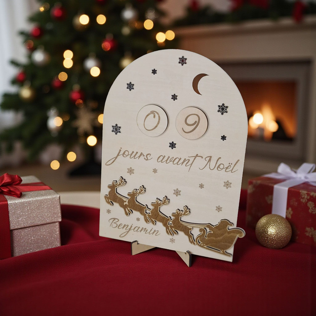 Calendrier de l'Avent , décompte de Noël - décoration personnalisée en bois gravé - décor Traîneau