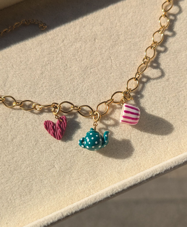 Charm cœur en laine