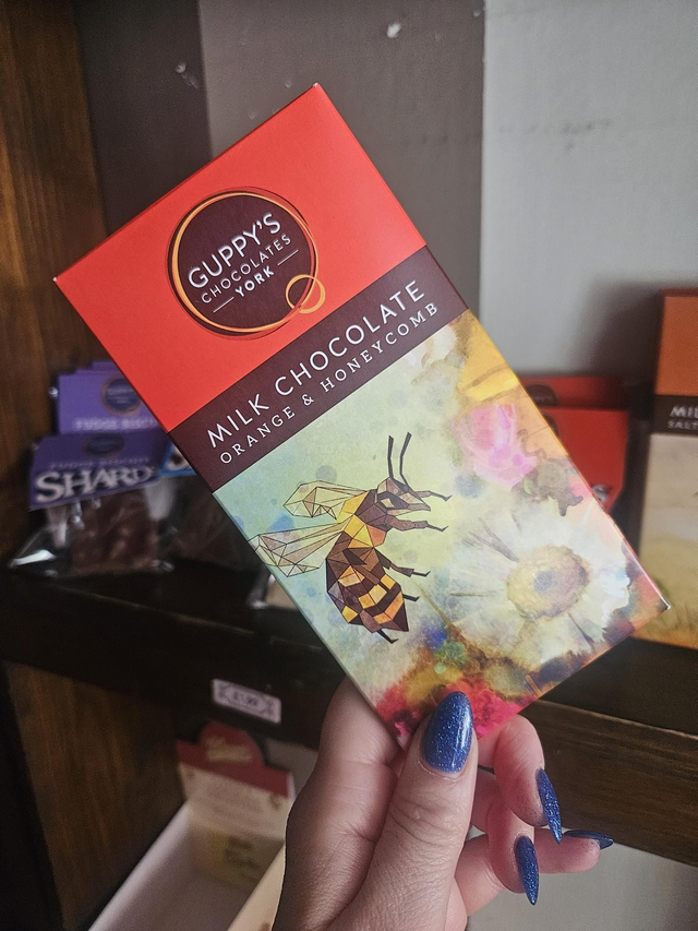 Guppys Orange &amp; Honeycomb Chocolate Bar