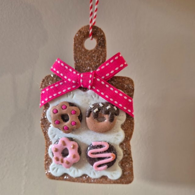 Kersthanger Baking Gingerbread Donut