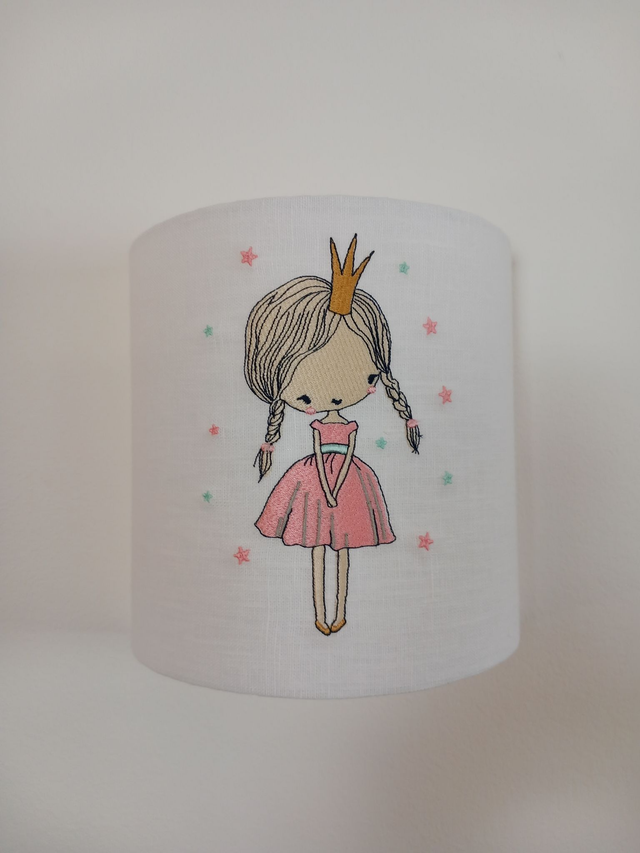 Applique murale électrifiée en lin brodé Princesse   demi-cercle 