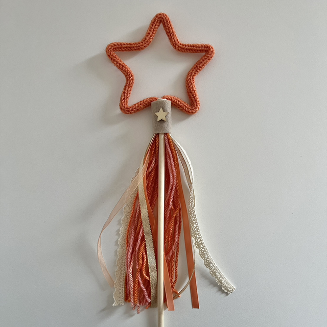 Baguette magique étoile orange  