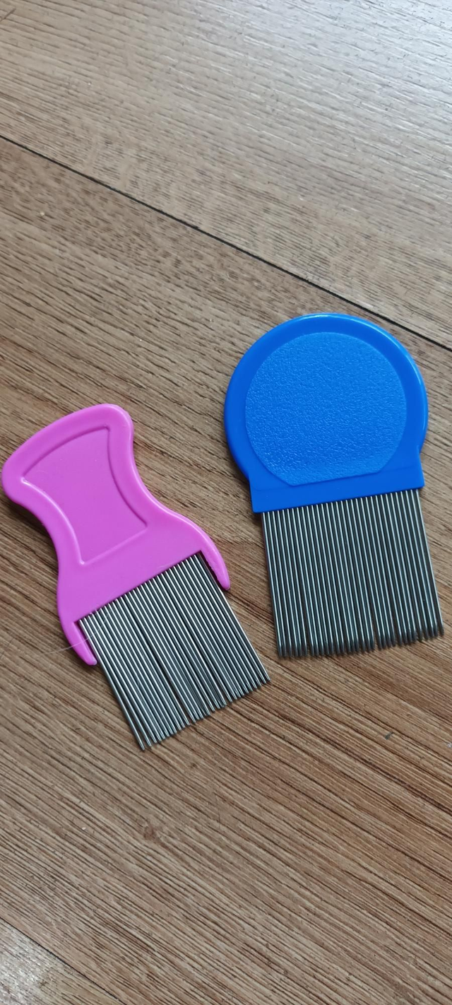 Long metal flea comb 