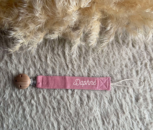 Attache tétine en gaz de coton " Rose foncé "