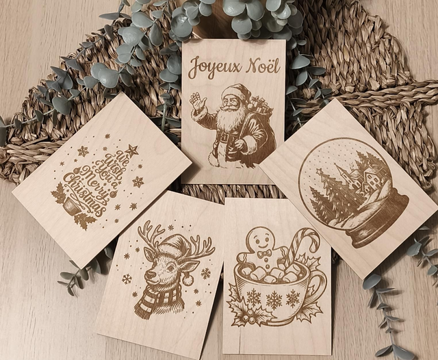 🎄 Carte de Noël en bois gravée – Modèles de Noël uniques