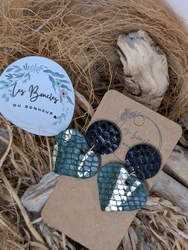 Boucles d&#039;oreilles Coeur ❤️  kaki doré c2037