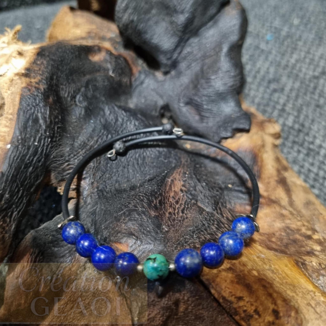 Lapis-lazuli,azurite et pierre de lave 