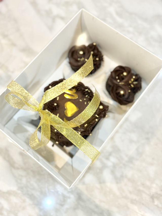 Valentines Heart Bento Cake & Cupcakes