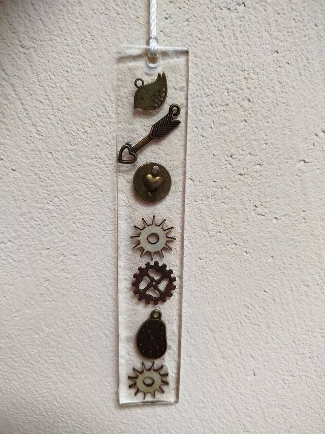 Échos du Temps – Marque-page Steampunk en Résine