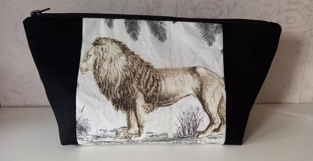 Lion Zipper Pouch Beauty Bag