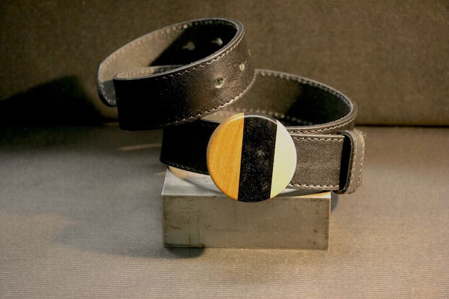 Ceinture bois résine.