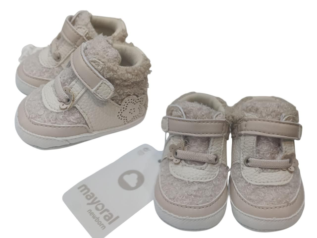 Chaussures beige fleur