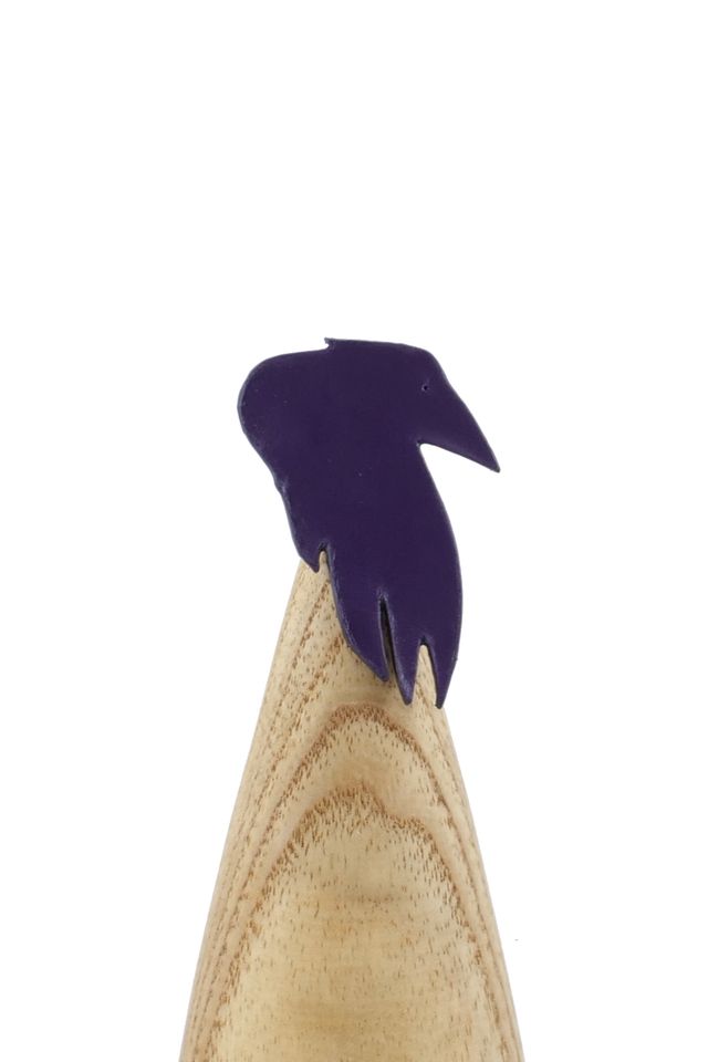 Broche motif Corbeau en cuir tannage végétal -  HANE Violet
