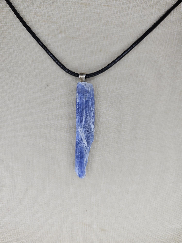 Cyanite / 001