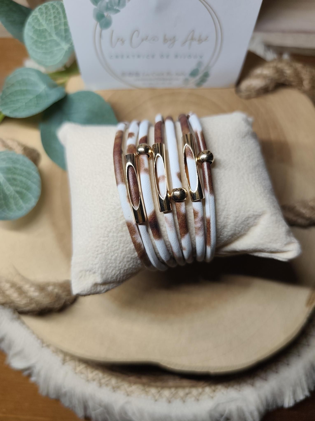 BRACELET MUTLI RANGS/ MOTIF VACHE 0000216