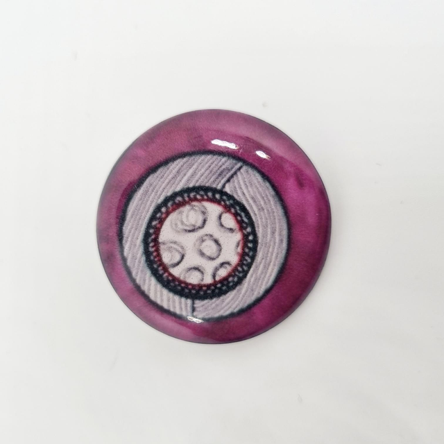 Broche rose bordeaux 