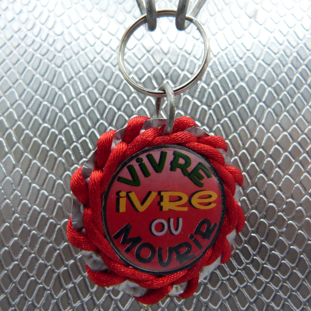 Porte clé Vivre ivre ou mourrir