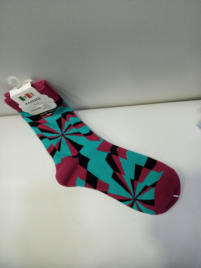 ΚΑΛΤΣΕΣ ΜΕ ΑΦΗΡΗΜΕΝΟ ΣΧΕΔΙΟ