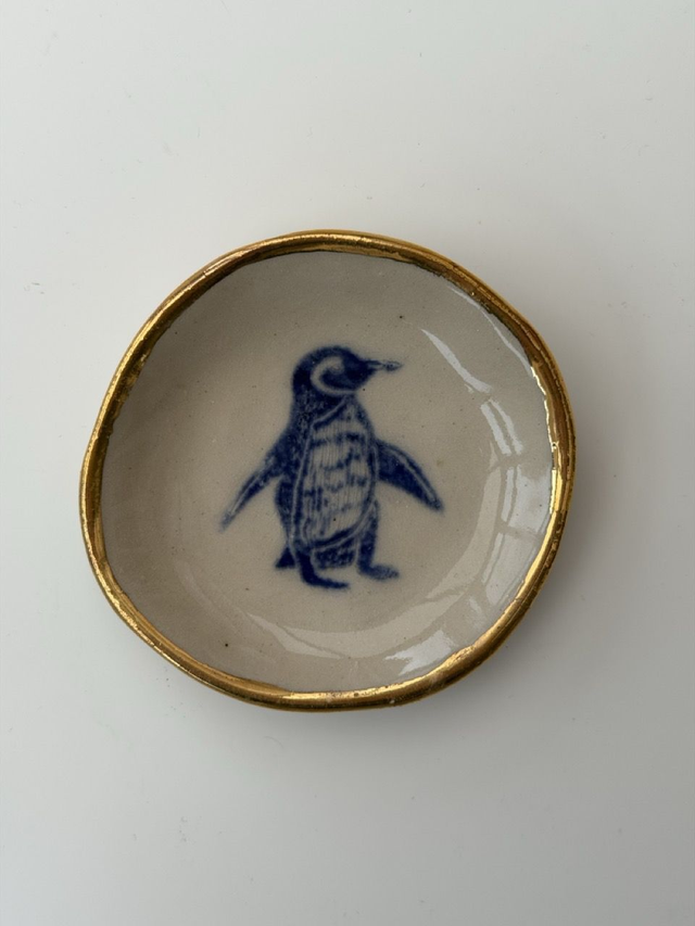 ENDANGERED - Sgraffito trinket with lustre