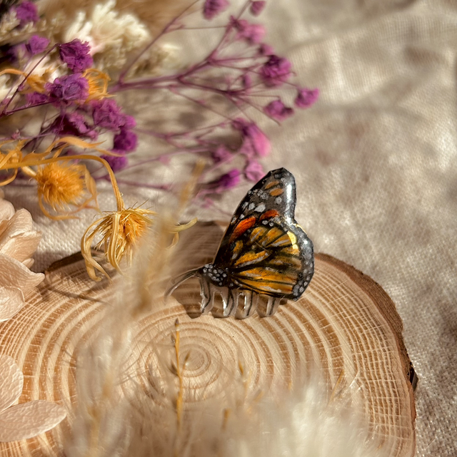 Monarch Butterfly Side View Pin Badge
