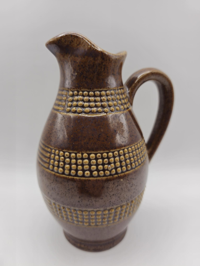 Pichet en grès ancien 