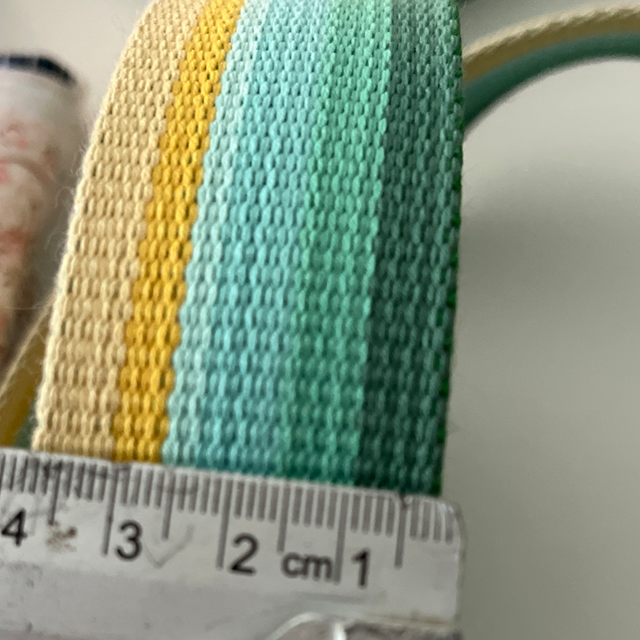 Sangle sac 2€50le mètre multicolore 4cm