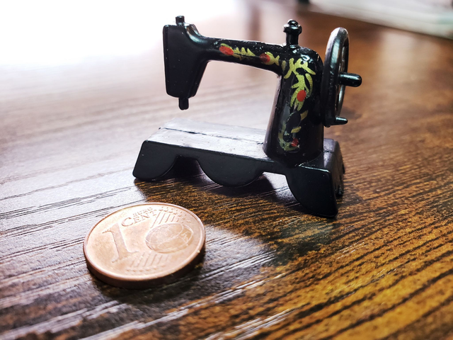 Nähmaschine für den Tisch