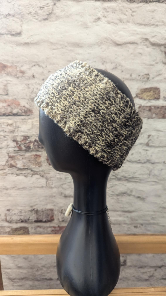 Cache oreilles Alice