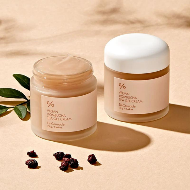 DR CEURACLE Vegan Kombucha Tea Gel Cream