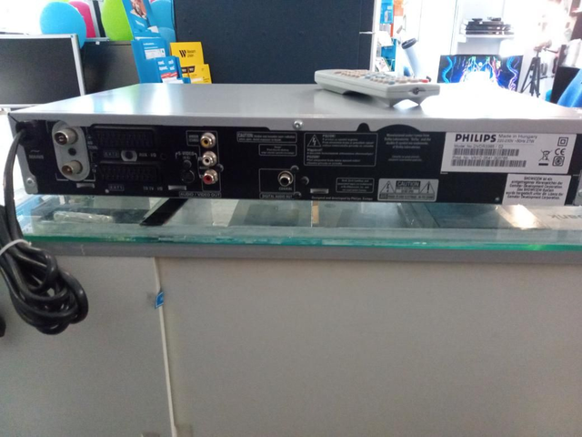 *0662- PHILIPS DVD RECORDER DVD DIVX SHOWVIEW