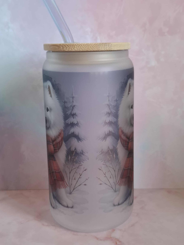 Verre givré samoyède hiver