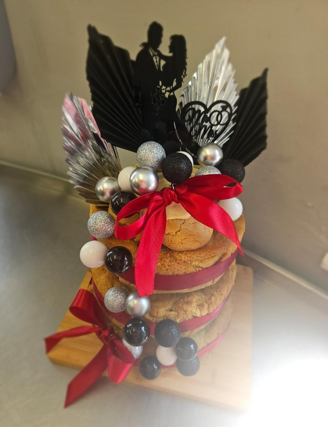 Celebration pie (3 tier)