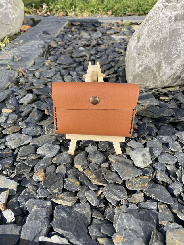 Porte-cartes/porte-monnaie marron avec motif brillant