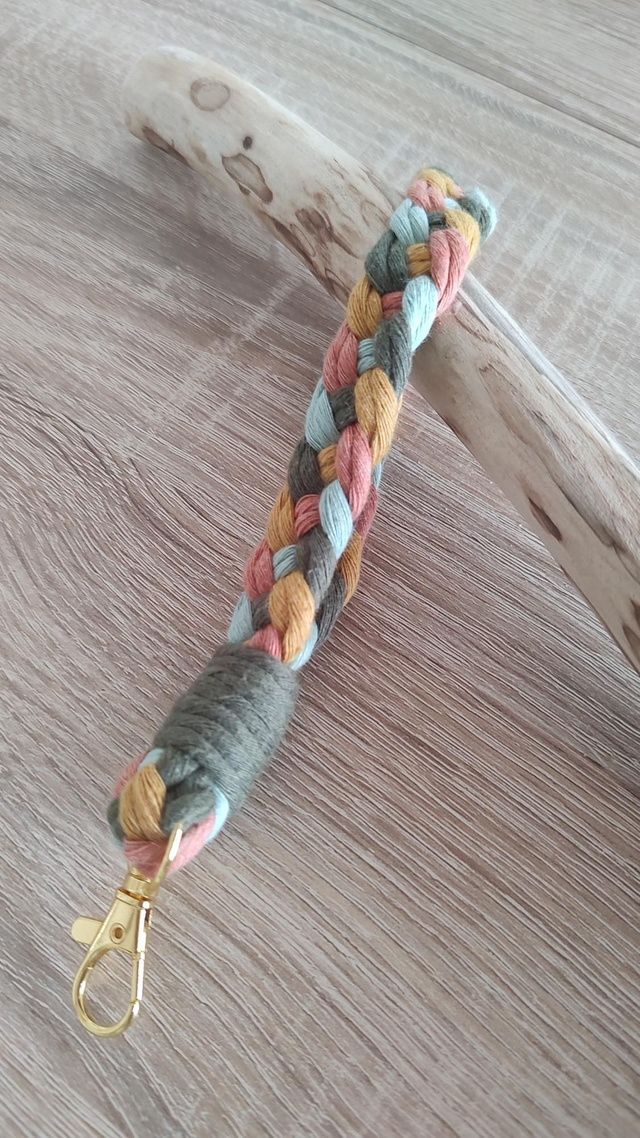 Porte-clé tresse • Kaki / vert d&#039;eau