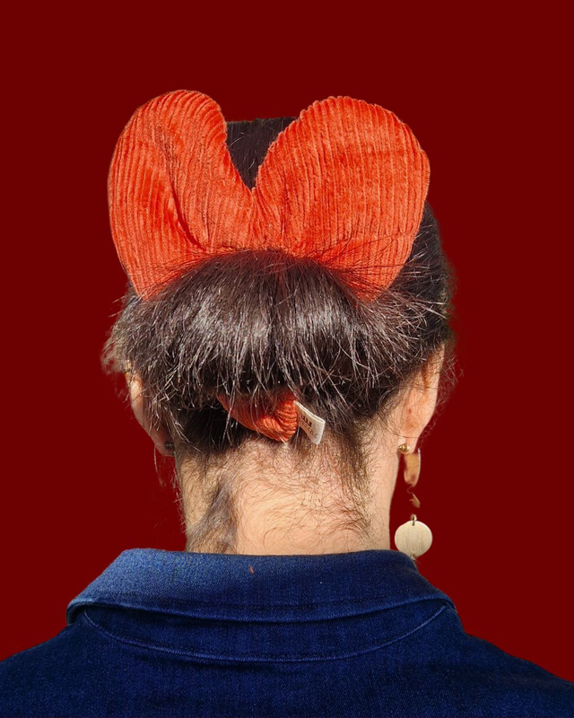 Scrunchie cœur XXL velours orange - 99% upcyclé, 100% audacieux