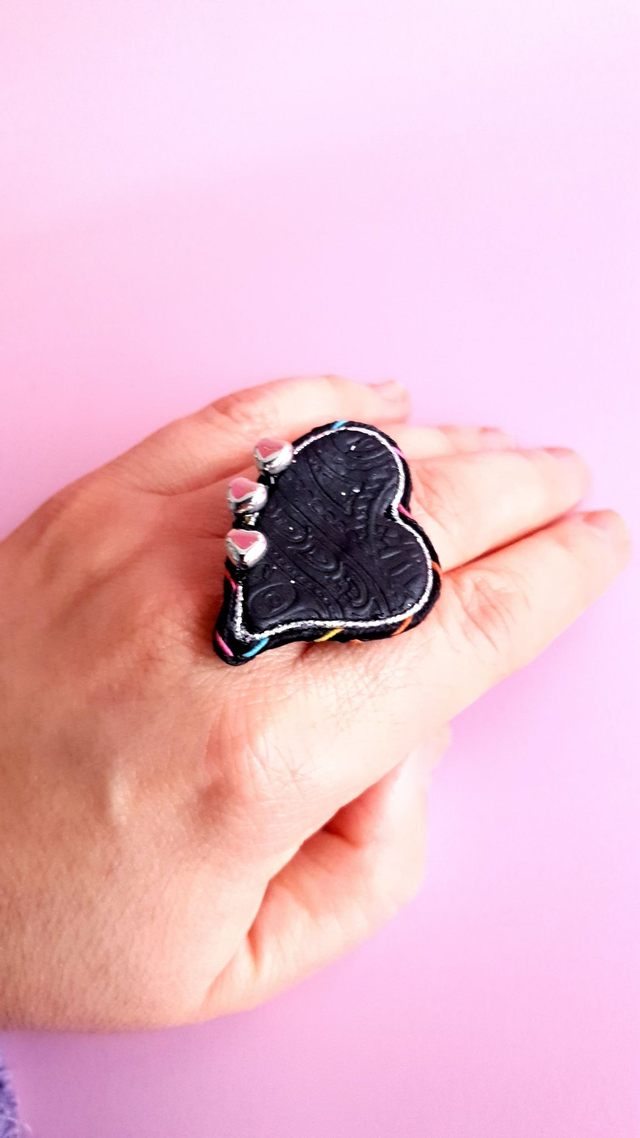 Bague Coups de coeur noir et argenté