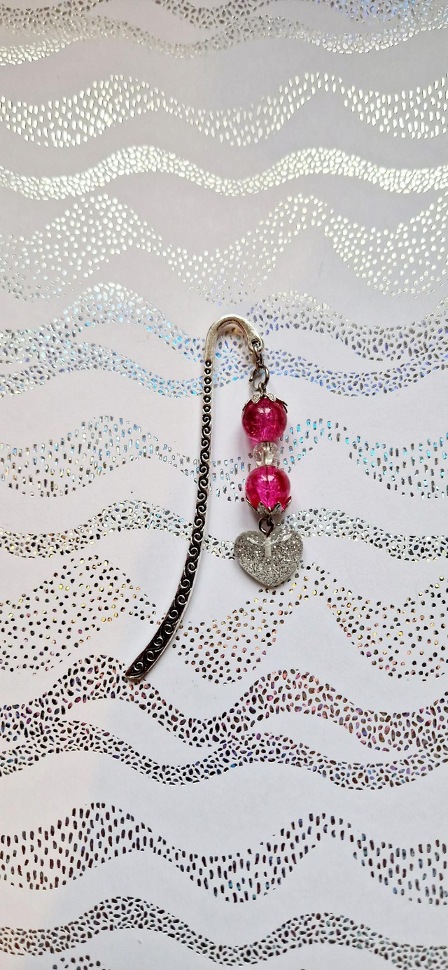 Marque page perles d'amour