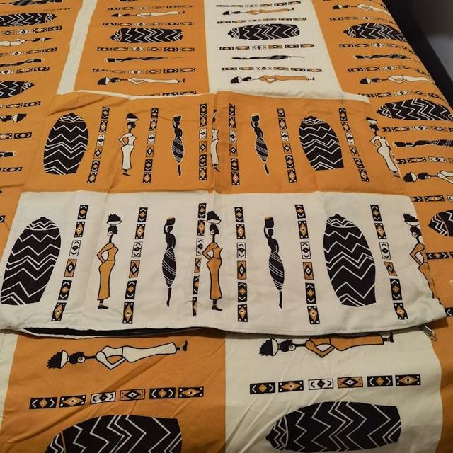 Parure housse de couette 200x200 + 1 taie d'oreillers 63x63 ou 40x70 cm (1)